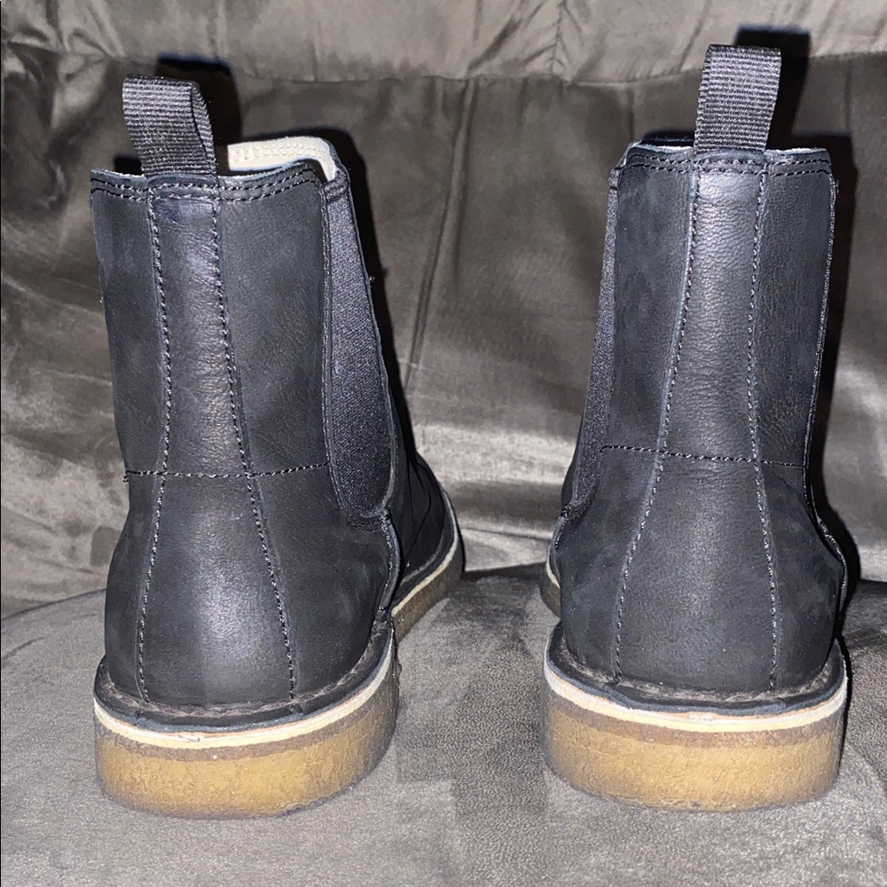 Clarks women’s desert suede Chelsea ankle boot - Picture 5 of 8